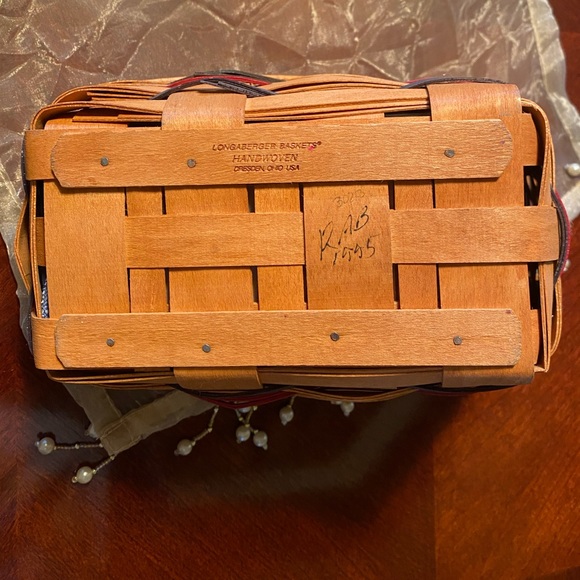 Longaberger Hand Woven Traditions Christmas Vegetable Sleigh Basket Medium - Picture 3 of 4